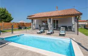 2 Bedroom Amazing Home In Marcana